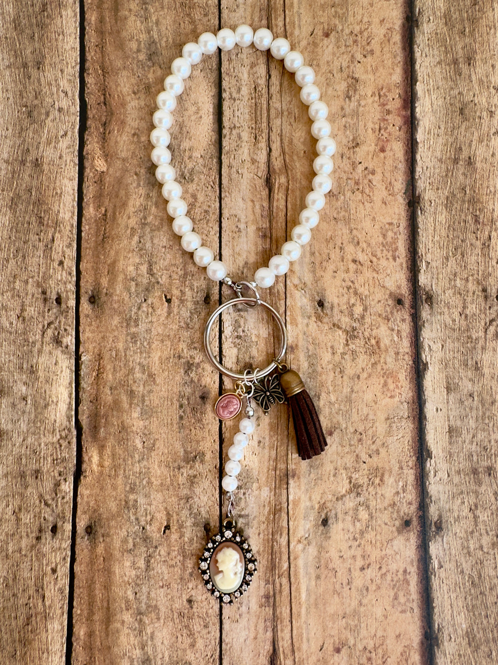 Lady In Ivory
